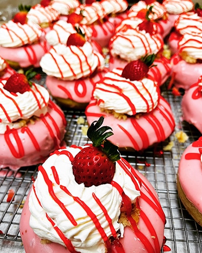 valentines donuts