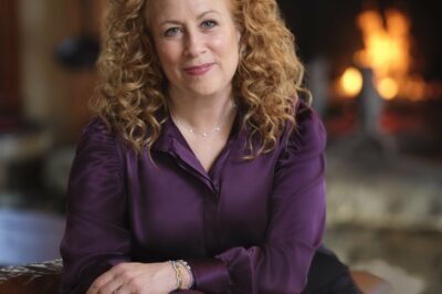 Jodi Picoult Book Signing