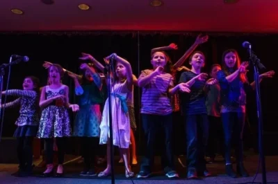 Taylor Swift Pre-Glee