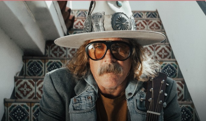 Donavon Frankenreiter w/ Christina Holmes