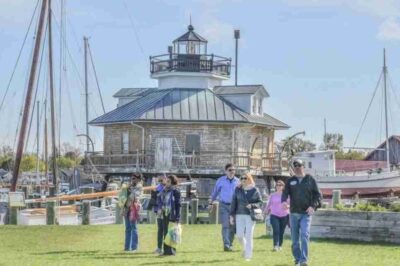 Cruise to OysterFest in St. Michaels