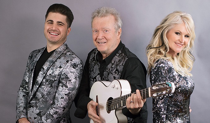 A Peter White Christmas w/ Mindi Abair & Vincent Ingala