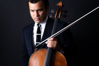 Francisco Vila Performs Bach's Cello Suites