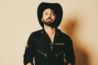 Shakey Graves w/ Clover County