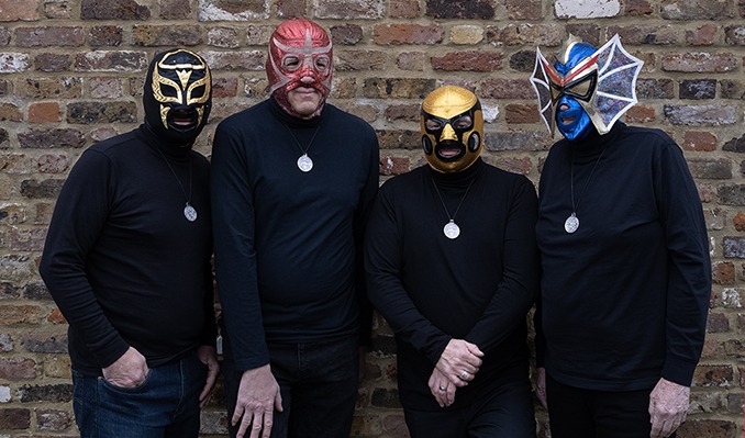 Los Straitjackets