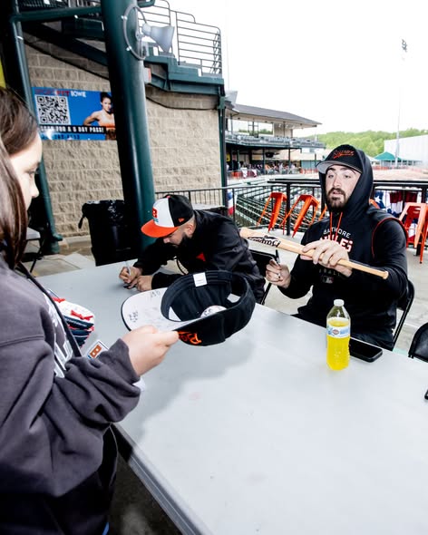 Chesapeake Baysox Kids Autograph Session