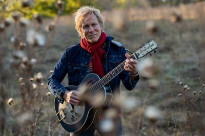Peter Mayer: A Stars & Promises Christmas—"This Town"