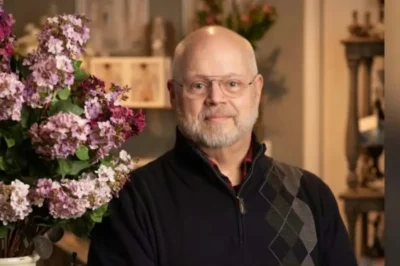 Holiday Magic in Bloom